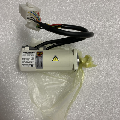 Panasonic MSM012A2UE AC SERVO MOTOR 1A 84V 0.1KW 200HZ 3000RPM NEW