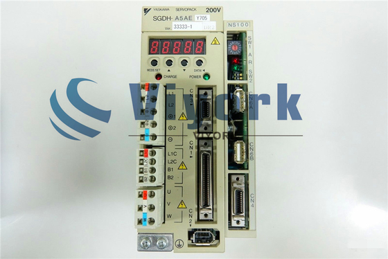 Yaskawa SGDH-A5AEY705 Industrial Servo Drive 50 / 60HZ 200 - 230VAC INPUT 1.1AMP