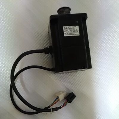 Yaskawa SGMP-01A3TE11 AC SERVO MOTOR 0.89A 100W 3000RPM 200V NEW