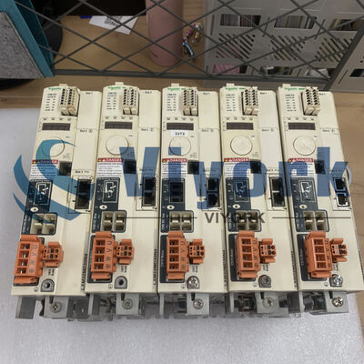 Schneider LXM32MD30N4 MOTION SERVO DRIVE LEXIUM 32 3PHASE 208-408VAC 3KW utilisé